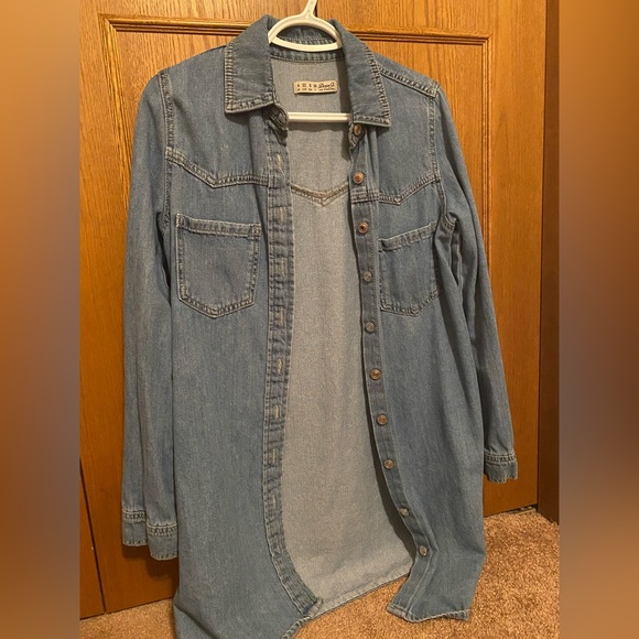 Medium length Jeans jacket - Picture 1 of 2